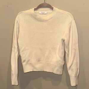 Frame Off-White Cashmere Crew Neck Sweater